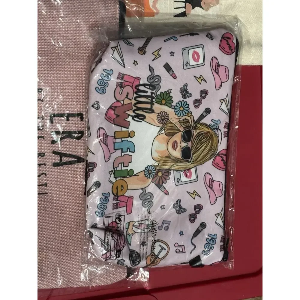 Lot Of 4 Taylor Swift Bags All New In Plastic & NWTs Swift cupcake decorations